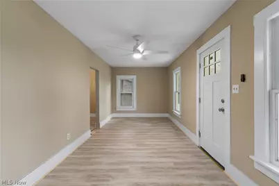 2371 Greensburg Road, Green, OH 44720 - Photo 4