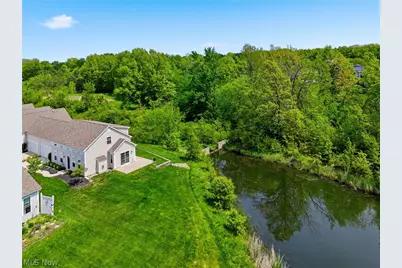 8704 Wakefield Run, North Ridgeville, OH 44039 - Photo 2