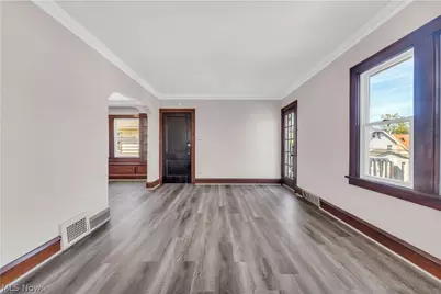 10602 Langton Avenue #2/UP, Garfield Heights, OH 44125 - Photo 6