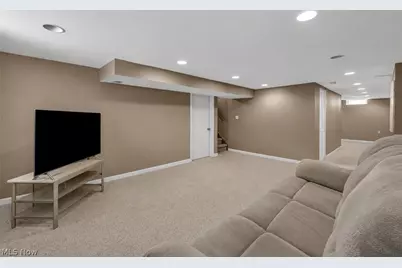 4266 Grannis Road, Fairview Park, OH 44126 - Photo 24
