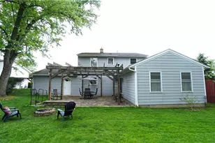 93 Sunrise Blvd E, Mogadore, OH 44260 - Photo 4