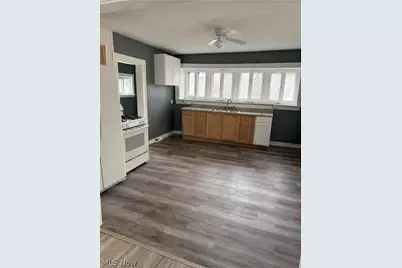 1854 Hastings Avenue, Loveland, OH 44112 - Photo 4