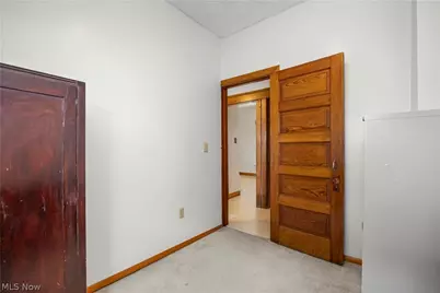 2011 E 31st Street, Lorain, OH 44055 - Photo 16