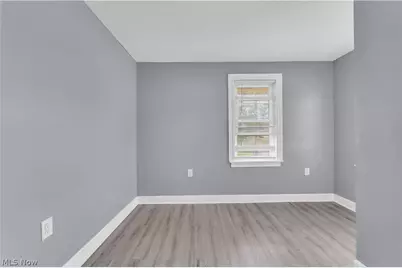 317 Illinois Avenue, Lorain, OH 44052 - Photo 16