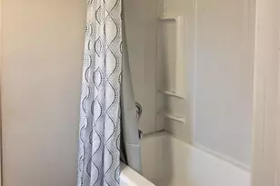 324 11th St, Elyria, OH 44035 - Photo 10