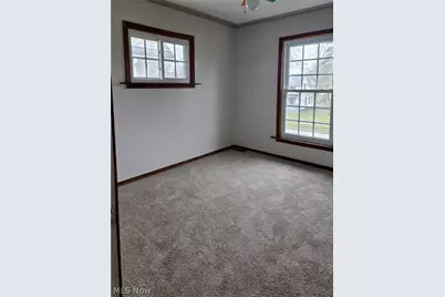 324 11th Street, Elyria, OH 44035 - Photo 14