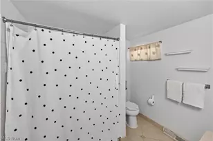 4563 Azalea Ln, North Olmsted, OH 44070 - Photo 34