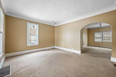 124 Roswell Street, Akron, OH 44305 - Photo 2