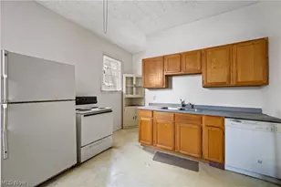 124 Roswell St, Akron, OH 44305 - Photo 10