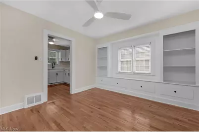 8012 Spring Garden Road, Parma, OH 44129 - Photo 10