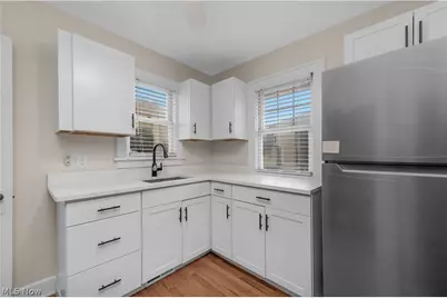 8012 Spring Garden Road, Parma, OH 44129 - Photo 14