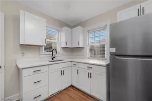 8012 Spring Garden Rd, Parma, OH 44129 - Photo 14