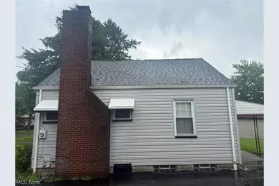 57 Leighton Avenue, Youngstown, OH 44512 - Photo 2