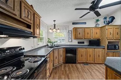 3 Lees Lane, Olmsted Twp, OH 44138 - Photo 8
