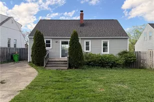 9316 Alexander Rd, Garfield Heights, OH 44125 - Photo 18