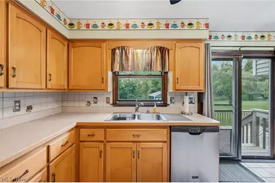 10471 Meadowhurst Lane, Chardon, OH 44024 - Photo 10