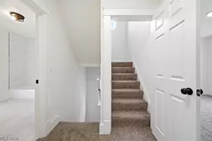 9203 Columbia Ave, Loveland, OH 44108 - Photo 18