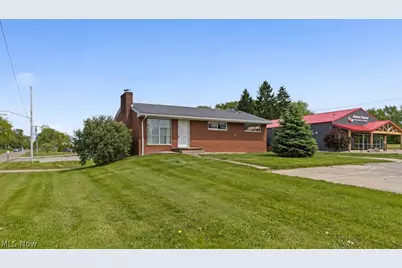 2150 Beechwood Avenue, Alliance, OH 44601 - Photo 1