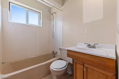 2150 Beechwood Avenue, Alliance, OH 44601 - Photo 22