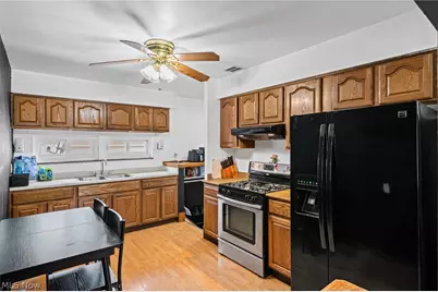 14316 Parkman Boulevard, Brook Park, OH 44142 - Photo 10