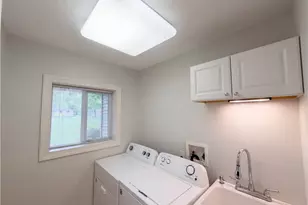 10845 Gregory Ln, North Royalton, OH 44133 - Photo 18
