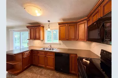 10845 Gregory Lane, North Royalton, OH 44133 - Photo 6