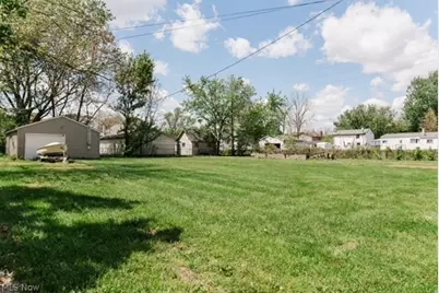 1901 Alden Avenue SW, Canton, OH 44706 - Photo 2