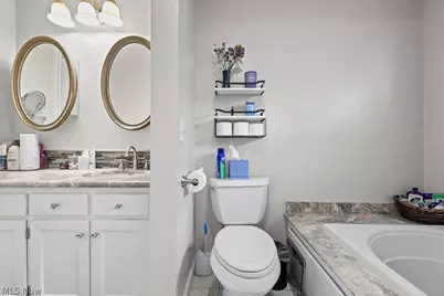 705 Overlook Drive, Alliance, OH 44601 - Photo 22