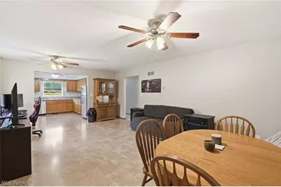6343 Youngstown Hubbard Road, Hubbard, OH 44425 - Photo 12