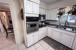 2100 Foley Ave, Parkersburg, WV 26104 - Photo 12