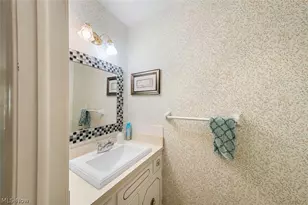 21028 Reserve Ct, Fairview Park, OH 44126 - Photo 12