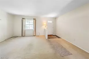 21028 Reserve Ct, Fairview Park, OH 44126 - Photo 4