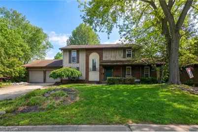 1805 Heritage Circle, Dover, OH 44622 - Photo 2