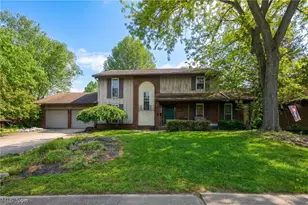 1805 Heritage Cir, Dover, OH 44622 - Photo 2
