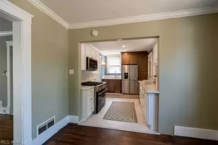 227 Roselawn Ave NE, Warren, OH 44483 - Photo 16