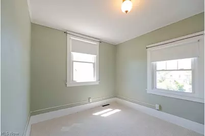 227 Roselawn Avenue NE, Warren, OH 44483 - Photo 24