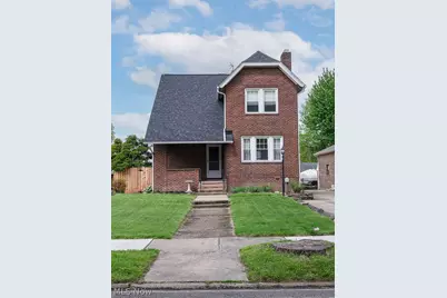 227 Roselawn Avenue NE, Warren, OH 44483 - Photo 1