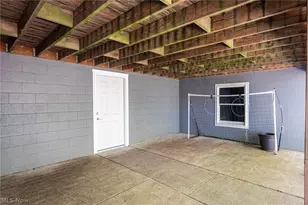 1270 Dehart Ave, Coshocton, OH 43812 - Photo 8