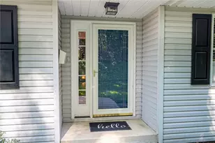 1270 Dehart Ave, Coshocton, OH 43812 - Photo 4
