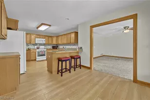 7310 Dunphys Way, Valley City, OH 44280 - Photo 16