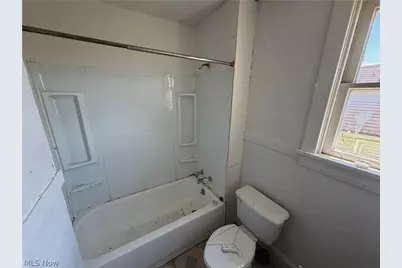 825 Laura Avenue, East Liverpool, OH 43920 - Photo 10