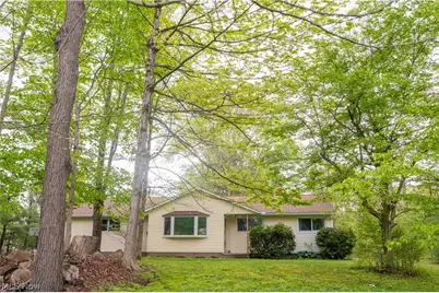 18889 Riverview Drive, Chagrin Falls, OH 44023 - Photo 1