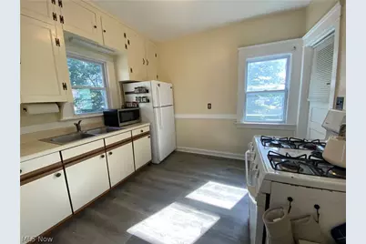 1575 Orchard Grove Avenue, Oakwood, OH 44107 - Photo 10