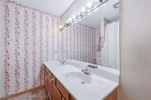 15793 W Garfield Rd, Salem, OH 44460 - Photo 14