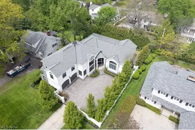 21121 S Woodland Road, Huber Heights, OH 44122 - Photo 46