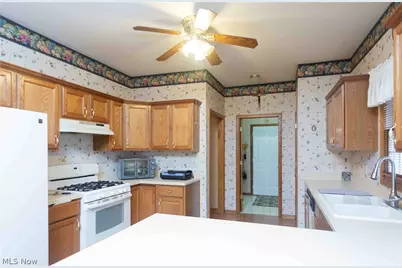 658 Ridgecliff Street #6, Tallmadge, OH 44278 - Photo 8