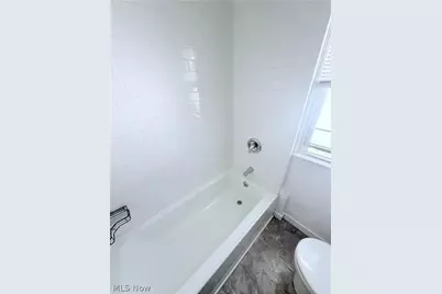 3914 W 21st Street #UP, Loveland, OH 44109 - Photo 10