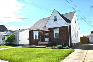 13129 Astor Ave, Loveland, OH 44135 - Photo 2