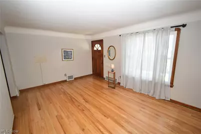 13129 Astor Avenue, Loveland, OH 44135 - Photo 4