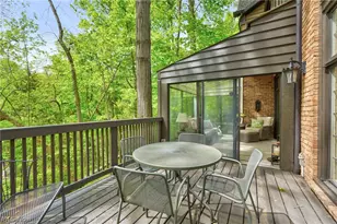 15 Hidden Valley, Rocky River, OH 44116 - Photo 4